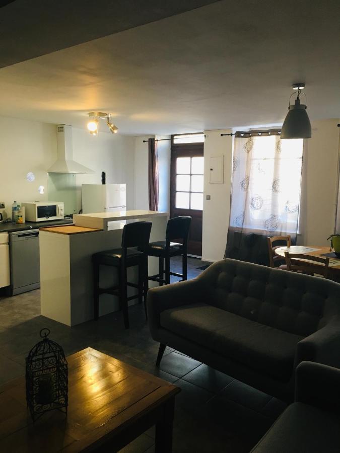 Gite De Vac'S Et D'Affaires A Monthermé מראה חיצוני תמונה